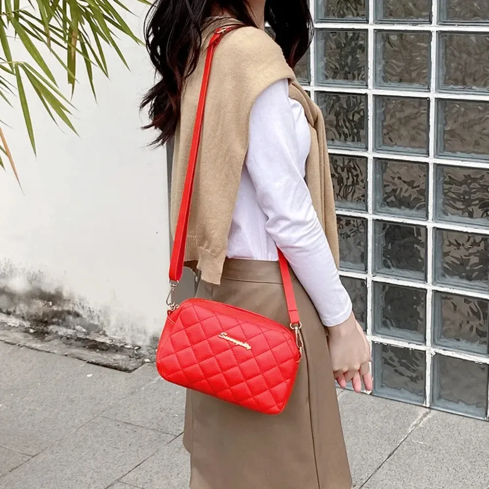 2024 Trendy Women's Small Messenger Bag with Tassel & Lingge Embroidery, Fashion Chain Crossbody Camera Bag, Soft PU Leather for Stylish Ladies thumbnail 4