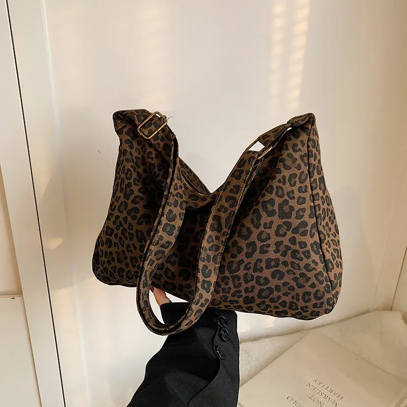 Trendy Leopard Print Women's Shoulder Bag - Large Capacity Retro Soft Textile Crossbody Bag for Commute & Outings thumbnail 4