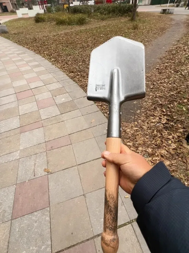 Manganese Steel Sapper Shovel with Red Beech Handle - Heavy Duty Outdoor Survival, Camping, Gardening, Farming Tool showcase 14