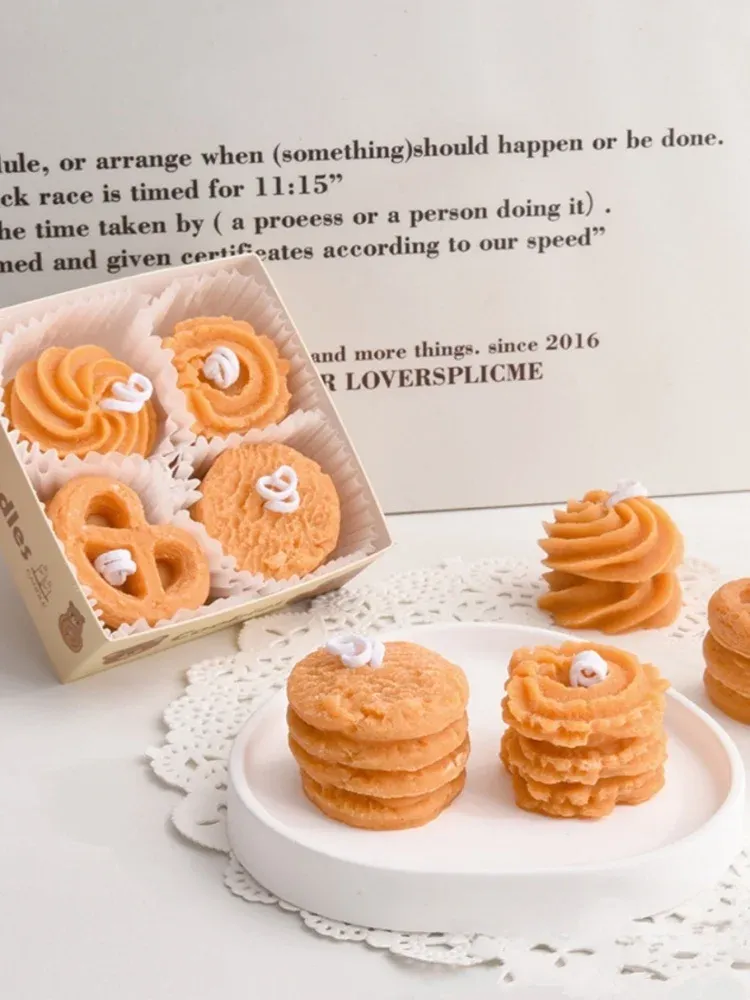 Creative Cookie Shaped Scented Candles Gift Set - Coffee & Milk Aroma, Natural Soy Wax, Long Burning Time, Perfect Holiday & Birthday Present for Women, Family, Friends showcase 4