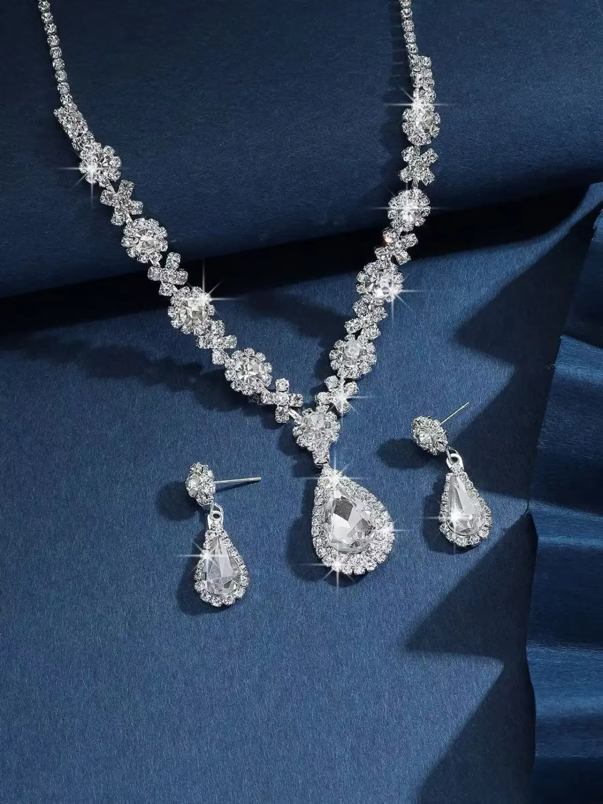 Elegant Women's Crystal Droplet Necklace and Earring Set - 3 Piece Bridal Jewelry for Wedding & Evening Dresses showcase 14