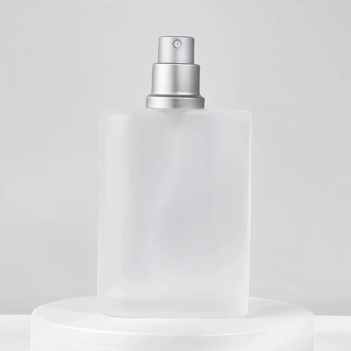 30/50ml Frosted Glass Perfume Atomizer Spray Bottle - Refillable, Portable Fragrance Dispenser for Men & Women showcase 5
