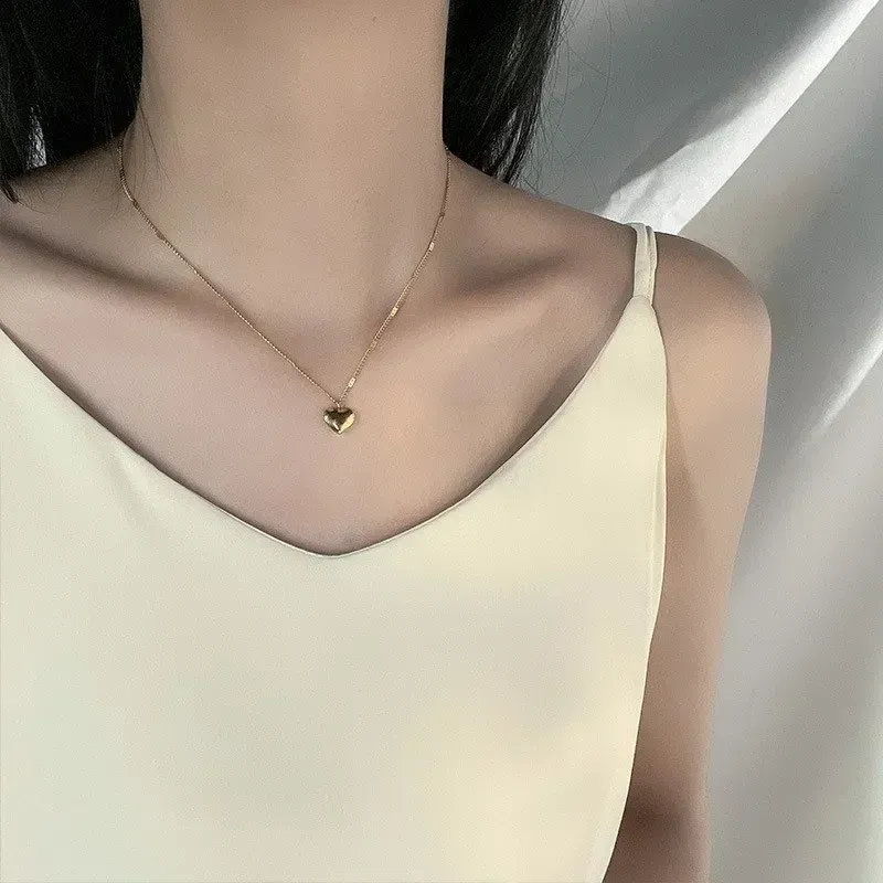 Gold Heart Pendant Korean Chain Necklace for Women - Fashionable Silver Plated Brass Jewelry, Lightweight 15g thumbnail 5