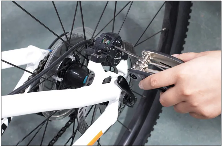 ROCKBROS 16-in-1 Bike Multi-Tool Kit: Portable Bicycle Repair Set with Hex Wrenches, Screwdrivers, and Spoke Key for Mountain Cycling Maintenance showcase 10
