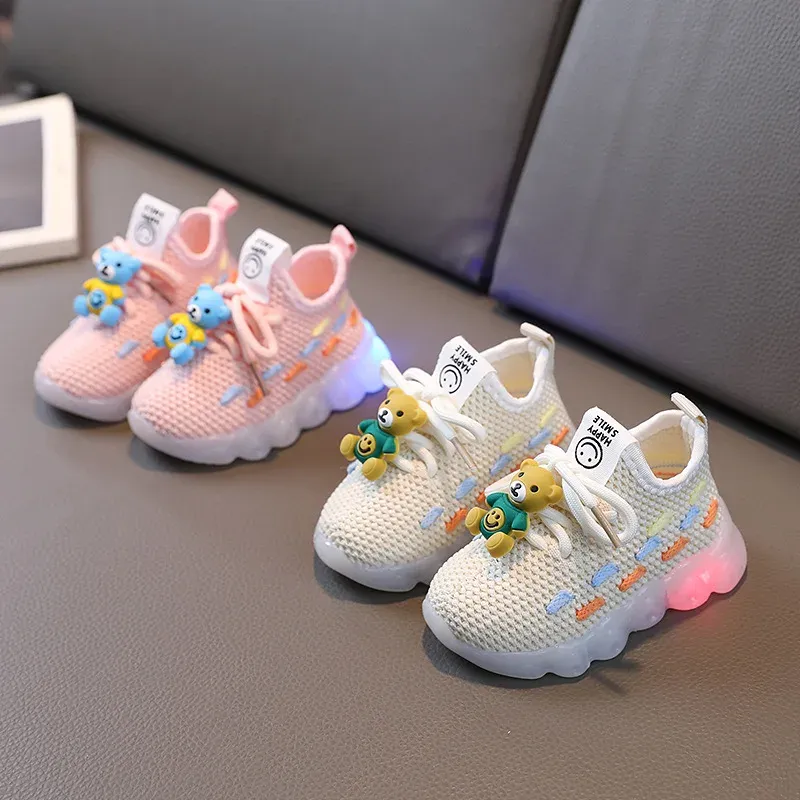 Kids Luminous LED Sneakers for Girls - Fashionable Flashing Casual Sports Shoes for Toddlers, Spring/Autumn Wear thumbnail 1