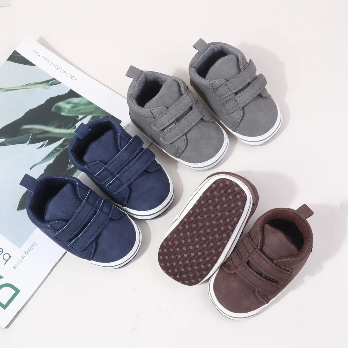 2025 Autumn Baby Boys First Walking Shoes - Soft TPR Sole, Non-Slip Indoor Outdoor Toddler Sneakers for 0-18 Months, Fashionable Design