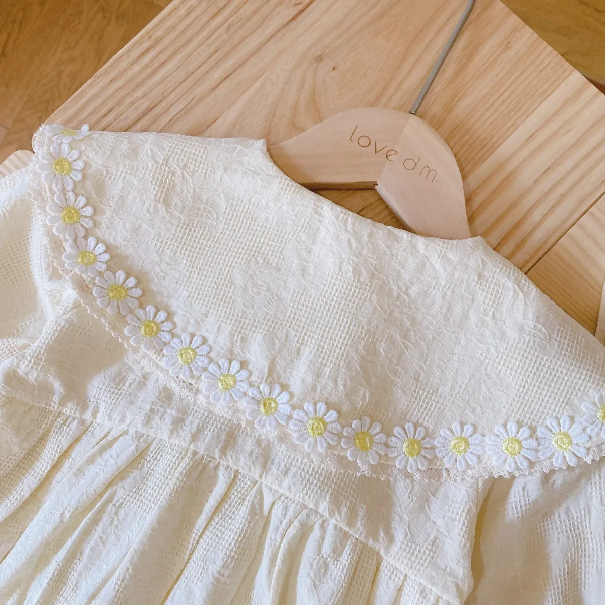 Daisy Print Romper with Matching Hat for Infants and Newborn Baby Girls, 0-2 Years, Spring/Autumn Long Sleeve Jumpsuit showcase 13