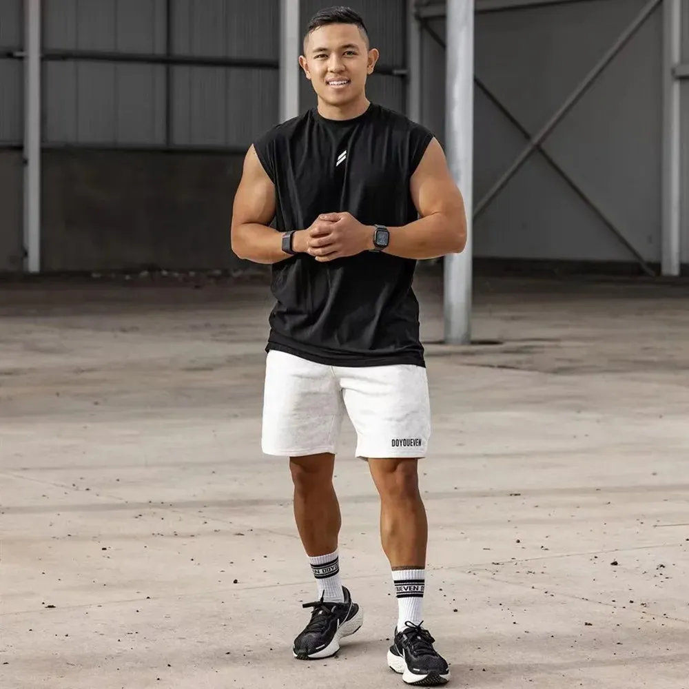 Men's Sleeveless Quick-Dry Fitness Tank Top - Breathable Mesh Gym Vest for Bodybuilding, Basketball, and Summer Workouts showcase 4