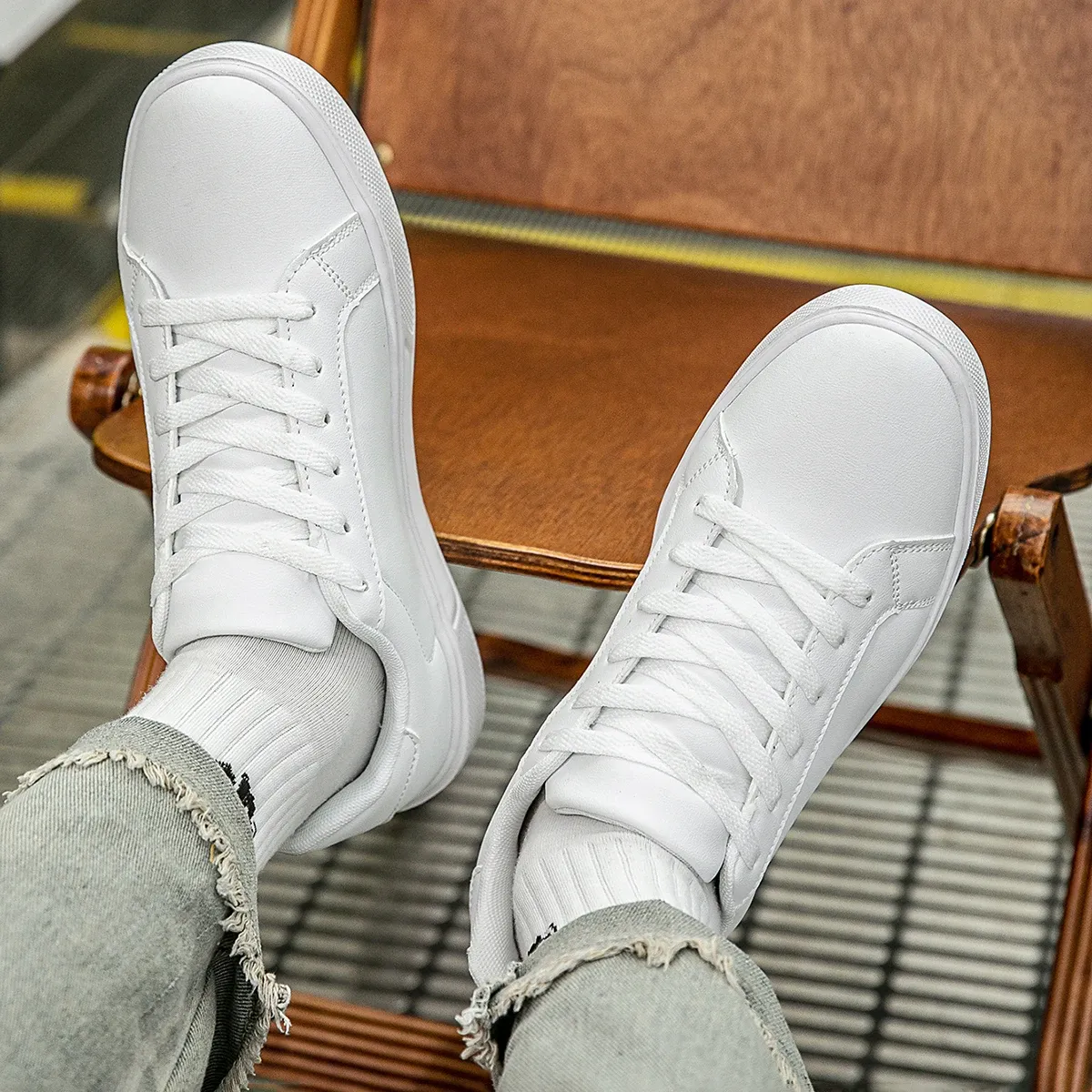 Men's PU Leather Casual Sneakers - Trendy Vulcanized Footwear for Leisure and Couples, Stylish Male and Female Shoes thumbnail 1