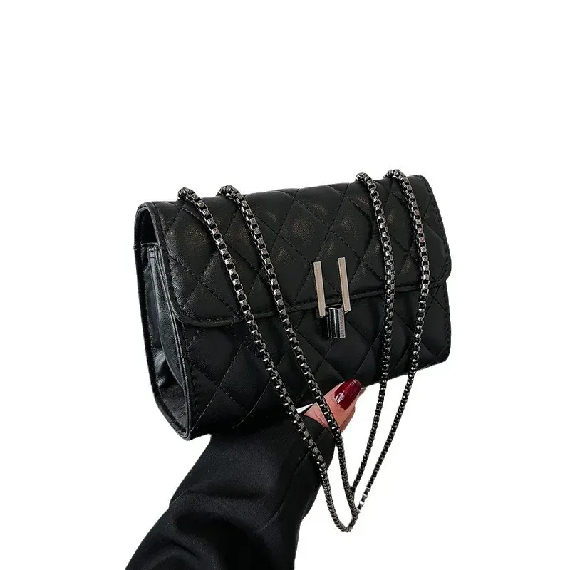Luxury Designer Leather Shoulder Bag for Women - Chic Chain Crossbody Handbag & Versatile Messenger Clutch thumbnail 6
