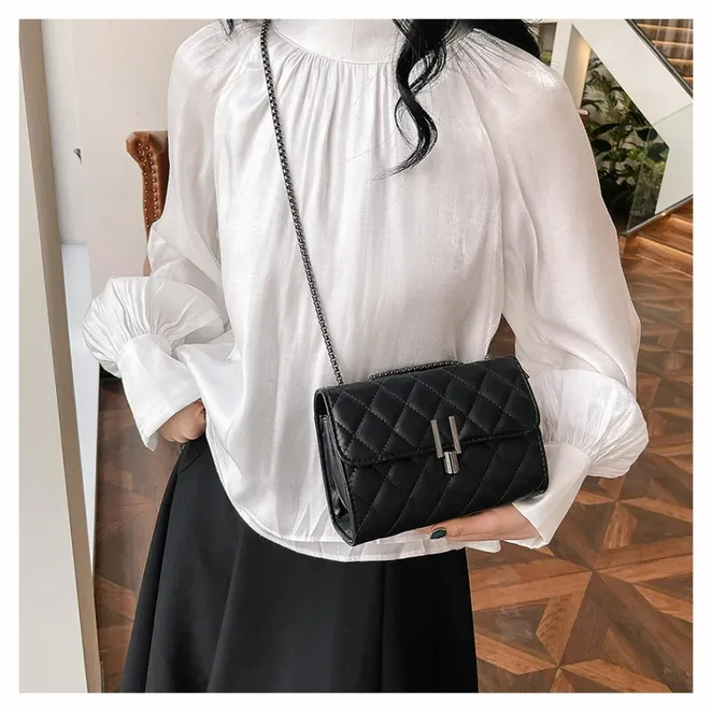 Luxury Designer Leather Shoulder Bag for Women - Chic Chain Crossbody Handbag & Versatile Messenger Clutch showcase 11