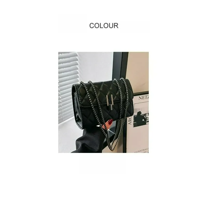 Luxury Designer Leather Shoulder Bag for Women - Chic Chain Crossbody Handbag & Versatile Messenger Clutch showcase 2