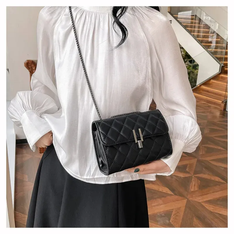 Luxury Designer Leather Shoulder Bag for Women - Chic Chain Crossbody Handbag & Versatile Messenger Clutch showcase 12