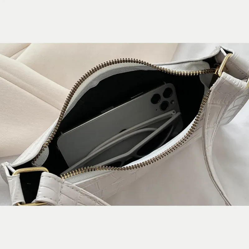 Women's Fashion PU Leather Alligator Pattern Armpit Handbag - Small Underarm Messenger Bag Purse for Stylish Ladies thumbnail 3
