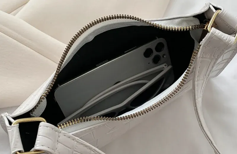 Women's Fashion PU Leather Alligator Pattern Armpit Handbag - Small Underarm Messenger Bag Purse for Stylish Ladies showcase 30