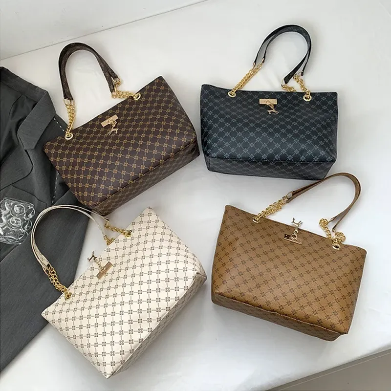 Luxury Handbag Texture Soft Leather Large Capacity Tote Bag for Women, Versatile Shoulder Bag with Hanging Accessories, Stylish Everyday Carryall showcase 20