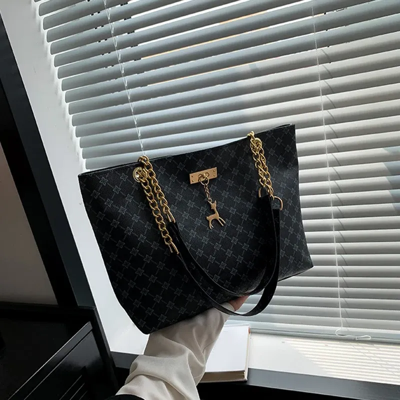 Luxury Handbag Texture Soft Leather Large Capacity Tote Bag for Women, Versatile Shoulder Bag with Hanging Accessories, Stylish Everyday Carryall showcase 25