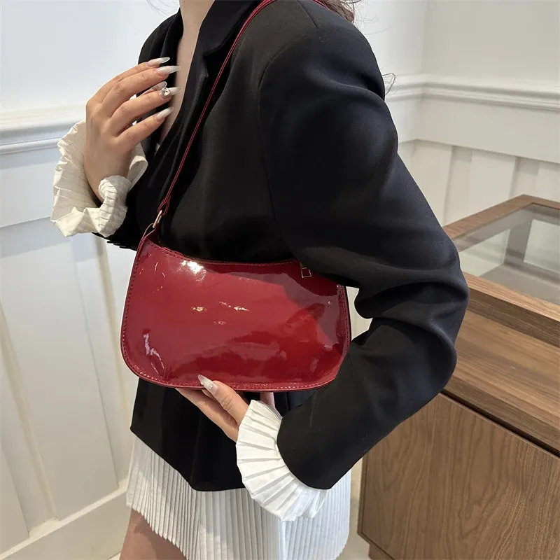 Retro Solid Color PU Leather Shoulder Bag - Women's Fashion Underarm Handbag, Casual Hobo Purse for Ladies showcase 12