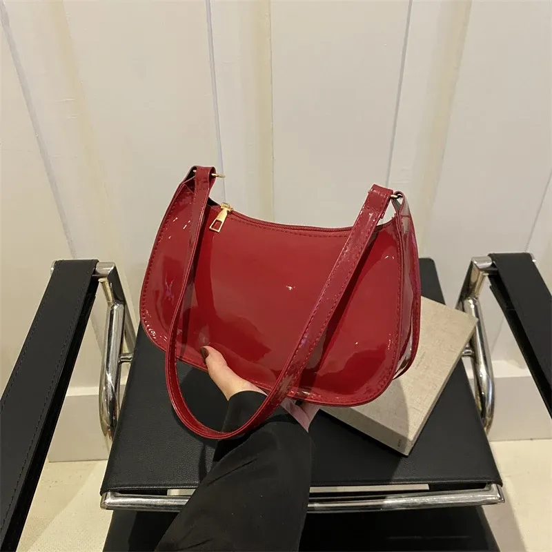 Retro Solid Color PU Leather Shoulder Bag - Women's Fashion Underarm Handbag, Casual Hobo Purse for Ladies showcase 19