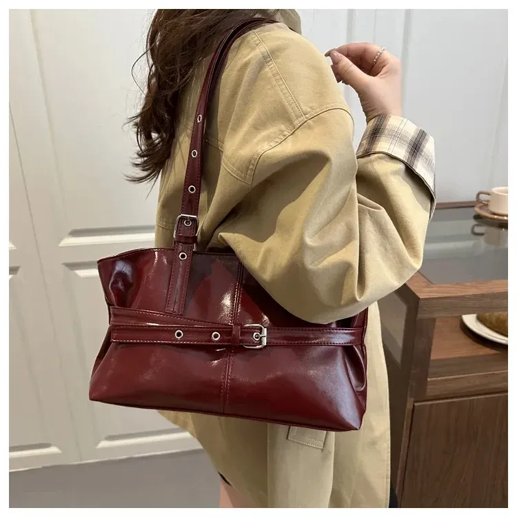 Ethnic Style Medium Tote Handbag for Women - Versatile Synthetic Leather & Canvas Daily Bag showcase 18