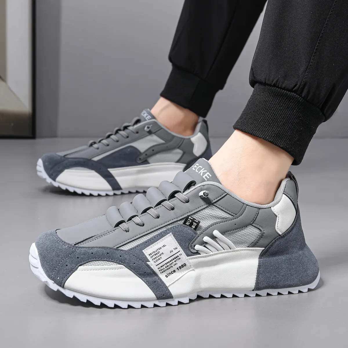 Men's Casual Outdoor Running Shoes, Breathable Lightweight Sneakers for Everyday Wear, Sizes 39-47 showcase 6
