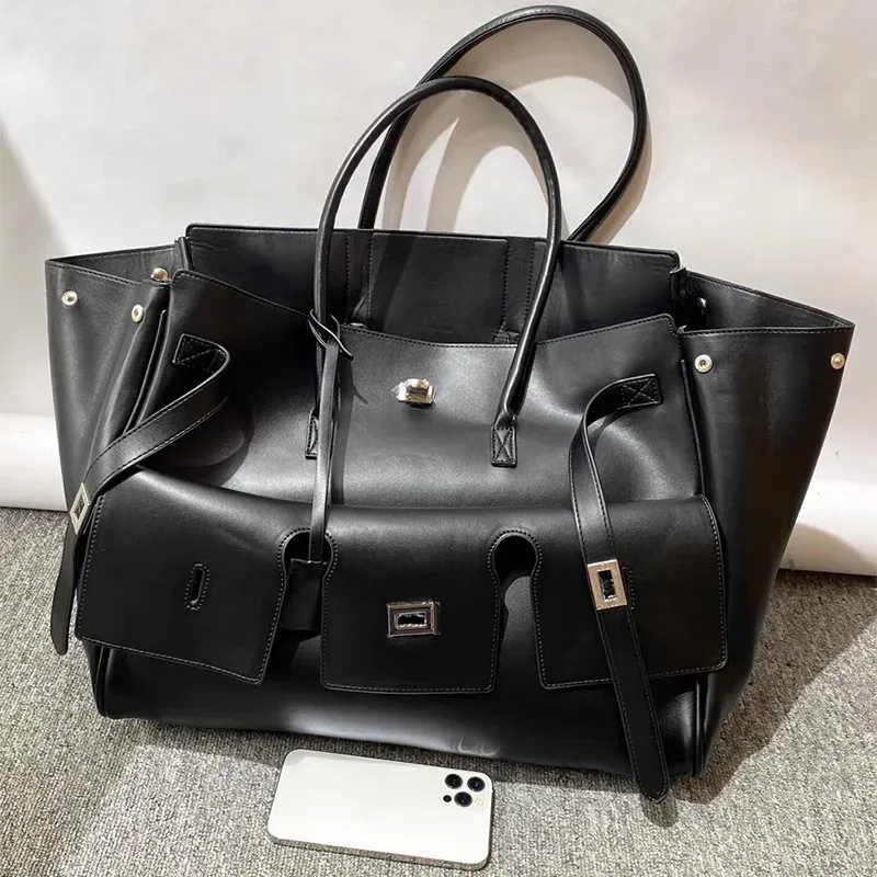 Luxury Rodeo Lock Tote Bag for Women - High-Quality PU Leather Commuter Shoulder Handbag with Large Capacity Storage showcase 3