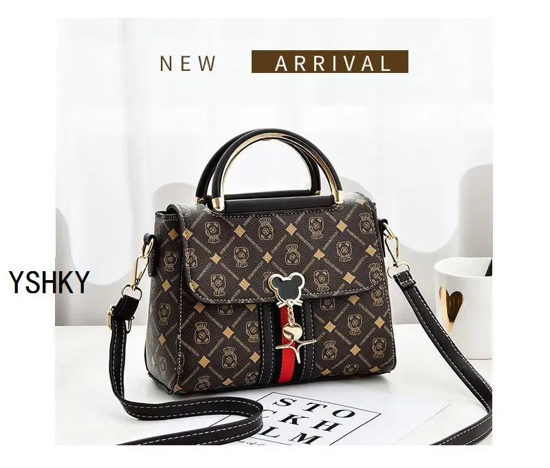 Fashionable Women's Luxury Shoulder Bag 2025 - Chic Crossbody Handbag for Stylish Ladies showcase 2