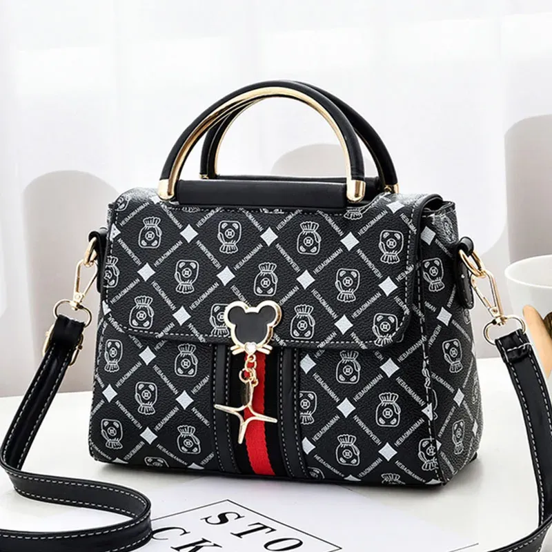 Fashionable Women's Luxury Shoulder Bag 2025 - Chic Crossbody Handbag for Stylish Ladies thumbnail 5