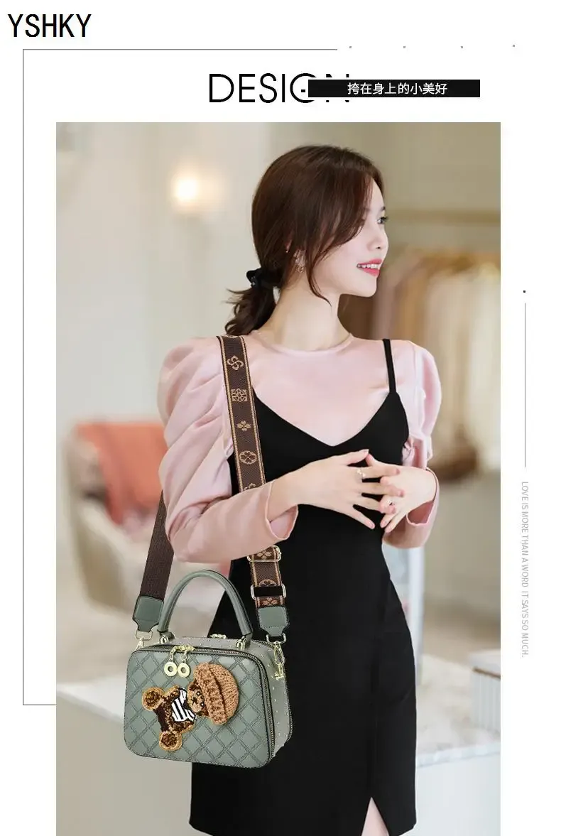 High-Quality Women's Tote Bag & Shoulder Bag - Premium Faux Leather Handbag for Ladies, Versatile Messenger Bag for Everyday Use showcase 1