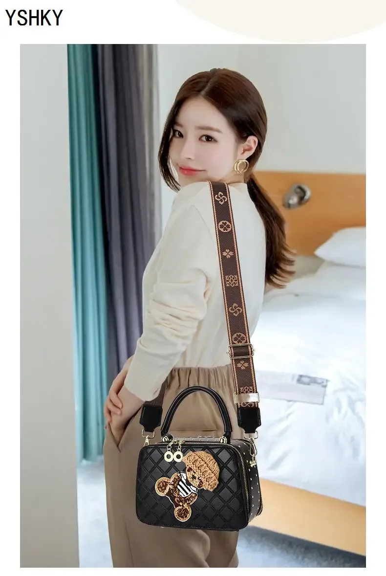 High-Quality Women's Tote Bag & Shoulder Bag - Premium Faux Leather Handbag for Ladies, Versatile Messenger Bag for Everyday Use showcase 5