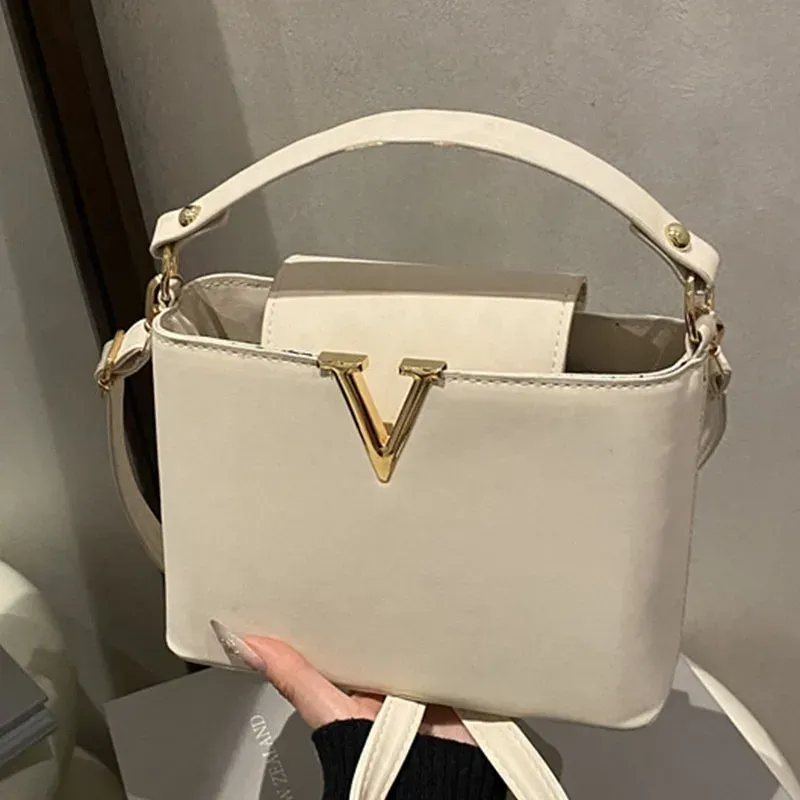 Luxury Designer Shoulder Handbag for Women - Trendy Fashion Tote Bag for Ladies, Stylish Faux Leather Purse for Everyday Use thumbnail 1