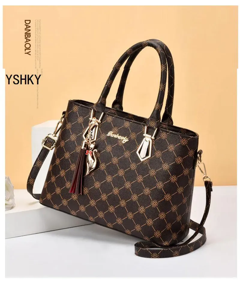 Luxury Fashion Handbag for Women - Designer Shoulder Bag, Casual Messenger Bag, Versatile Composite Design for 2025 showcase 18