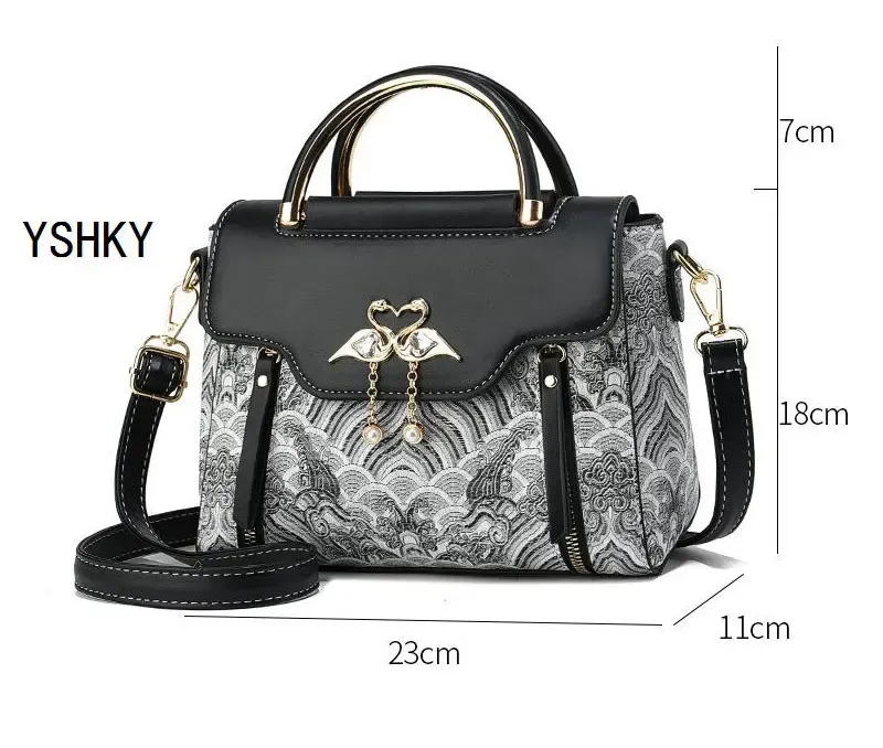 Luxury Women's Leather Shoulder Bag Handbag - Premium Designer Crossbody Tote for Everyday Use showcase 5