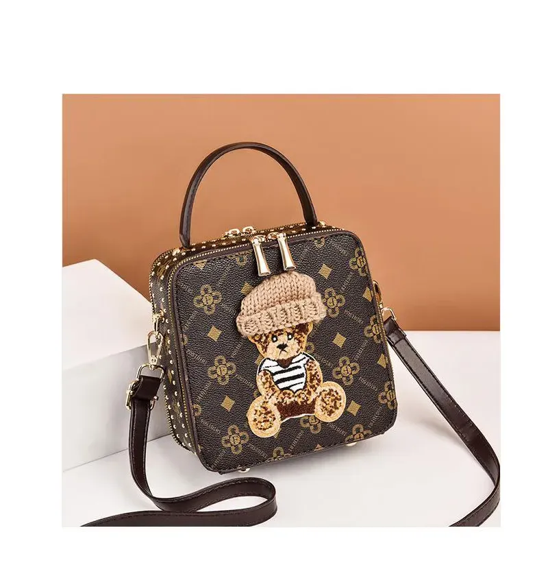 New Fashion Women's Luxury Designer Shoulder Bag & Crossbody Handbag - Versatile & Stylish for Everyday Use showcase 18