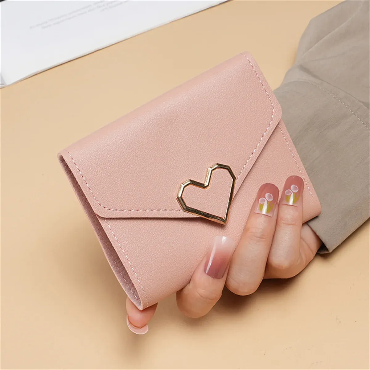 Cute Heart Buckle Mini Coin Purse for Women & Girls - Korean Style Small Wallet for Students, Ladies, and Everyday Use