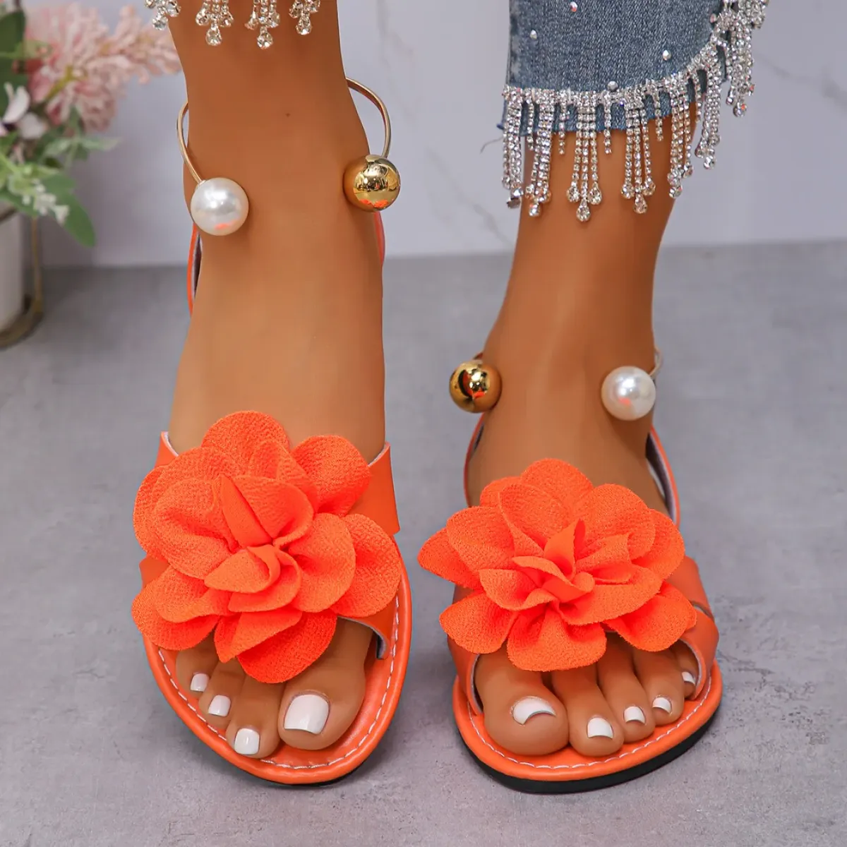 Fashion Flower Pearl Embellished Flat Sandals for Women - Summer New Solid Color Round Head Comfortable Leisure Non-slip Footwear showcase 9