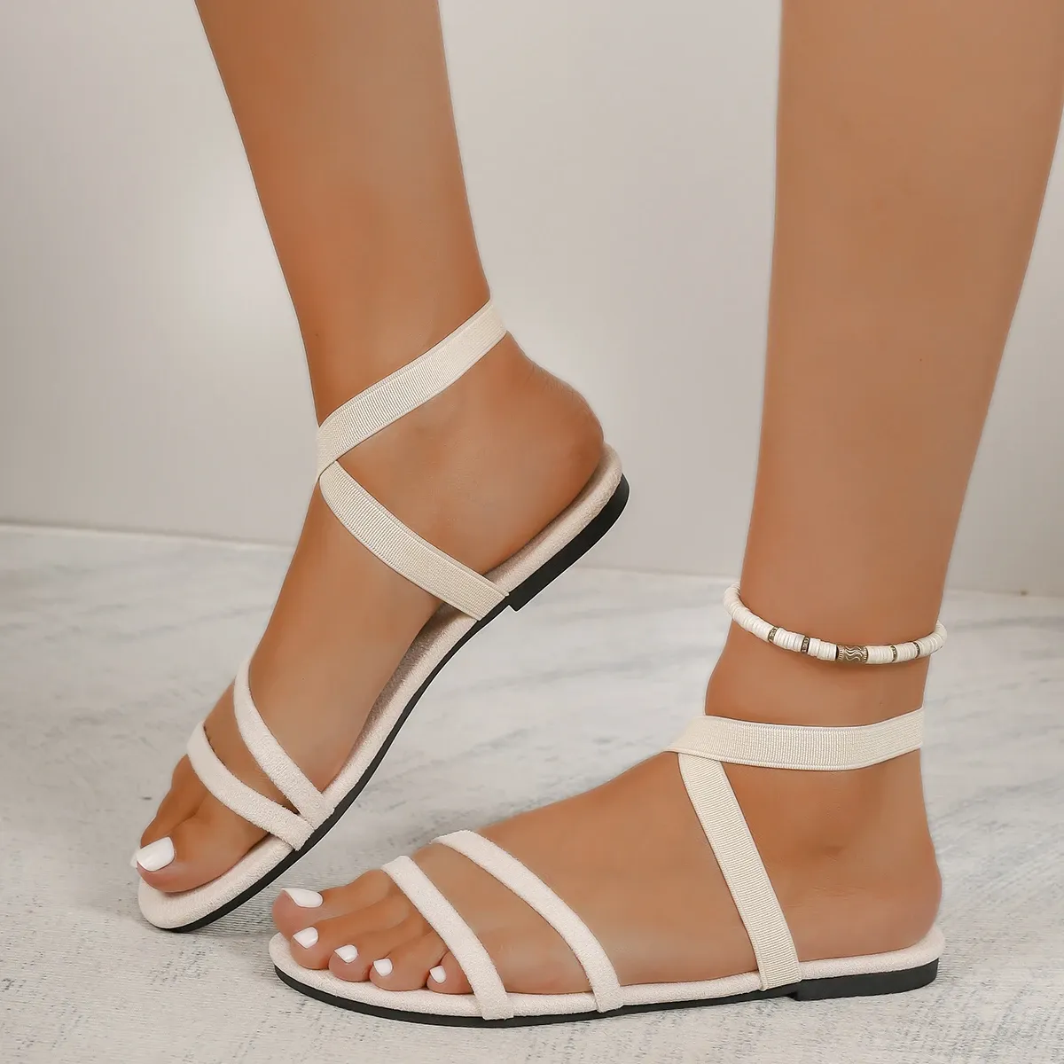 Elegant Open-Toe Flat Sandals for Women - Fashionable Beach Casual Summer Footwear with Comfortable One-Length Strap thumbnail 2