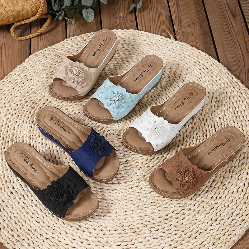 Retro Flower Wedge Slippers for Women - Summer Platform Sandals with Thick Anti-Slip Sole, Perfect for Beach and Outdoor Wear thumbnail 6