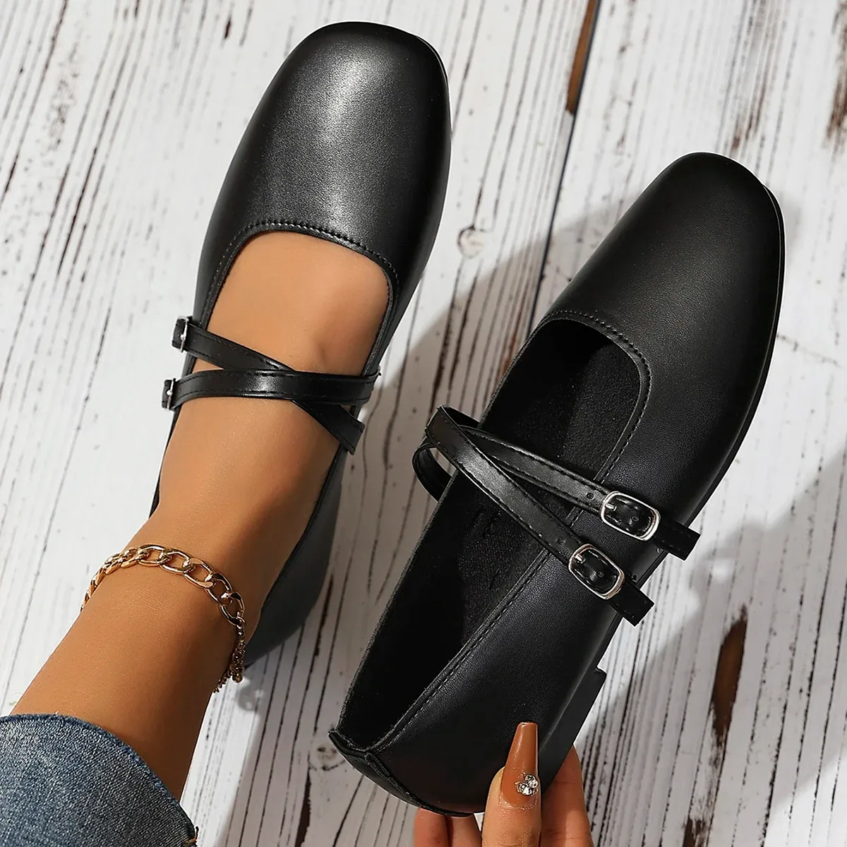 Women's Classic Retro Mary Jane Flat Shoes - Fashionable Square Toe Casual Work Shoes with Straight Buckle, Shallow Mouth Design for Everyday Comfort showcase 3