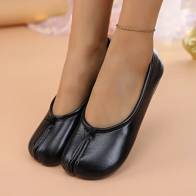 2025 Women's Leather Toe Separator Loafers - Comfortable Slip-On Breathable Casual Flat Shoes for Everyday Wear showcase 8