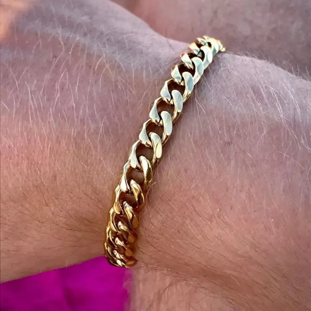 Wannee Trendy Cuban Chain Bracelet for Men & Women, Classic Stainless Steel 3-7mm Width, Ideal for Parties & Gifts showcase 6
