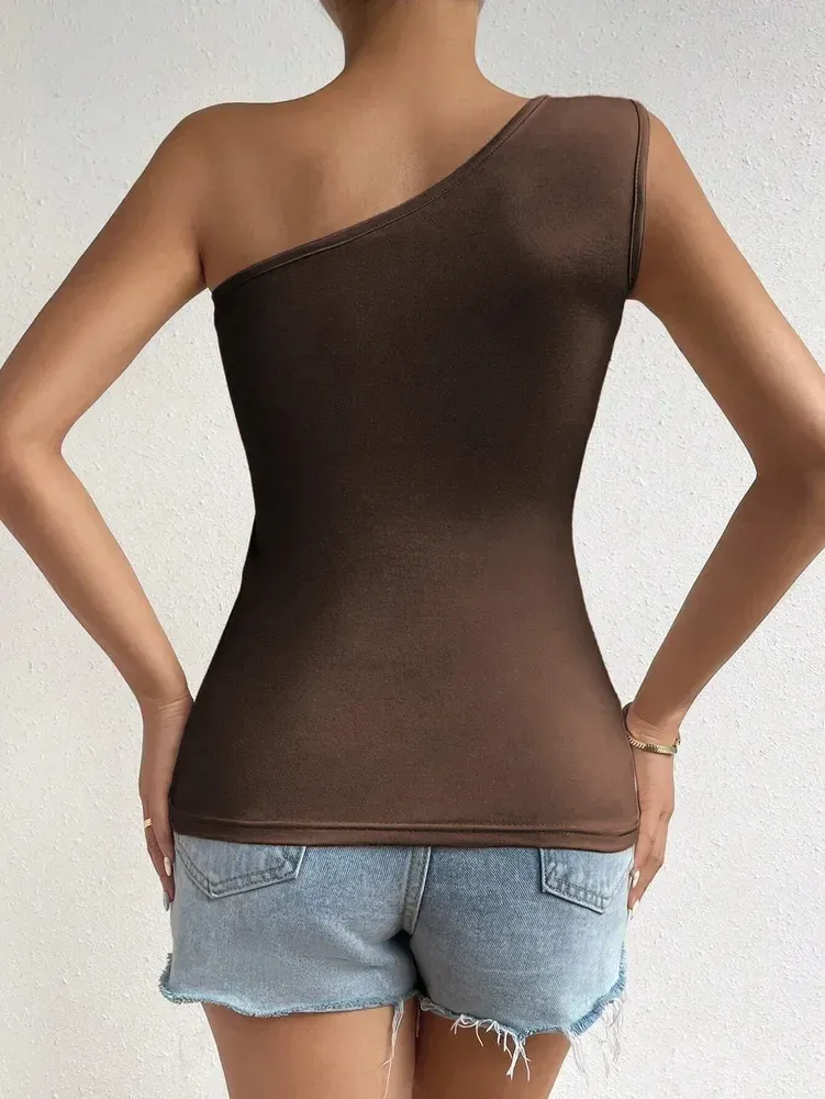 Women's One Shoulder Pleated Tank Top - Solid Sleeveless Ruched T-Shirt for Summer Streetwear, Chic Off-the-Shoulder Style showcase 12