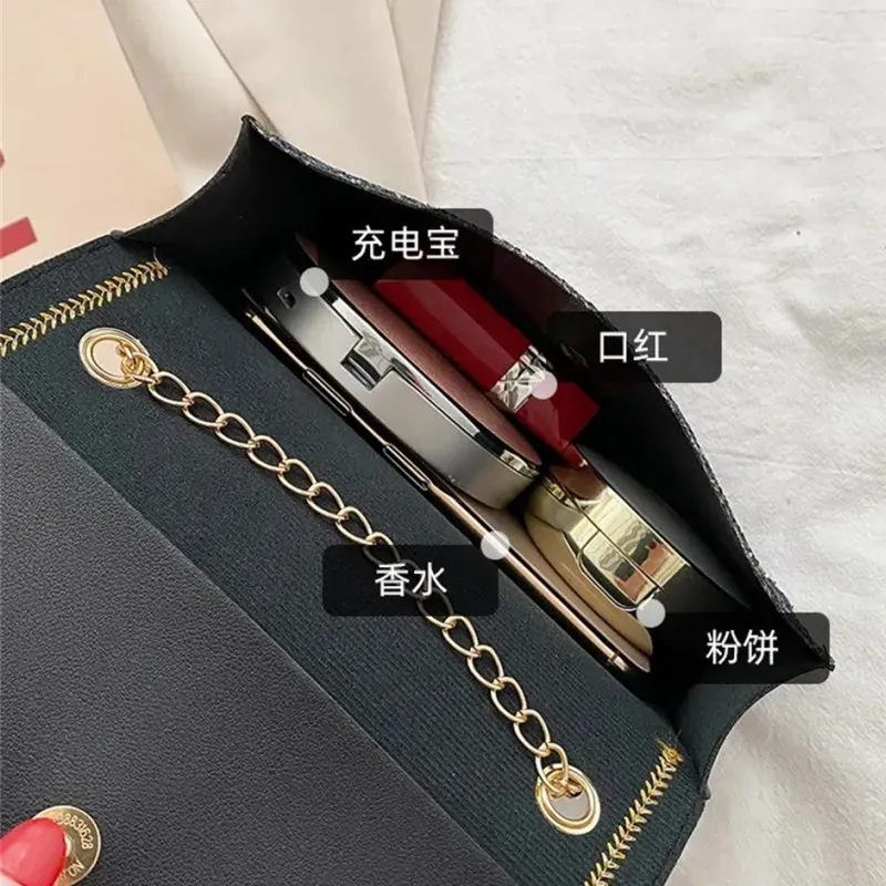 Luxury Deer Head PU Leather Shoulder Bag for Women, Fashionable Chain Underarm Handbag, Small Square Design for Casual Outings & Shopping showcase 13