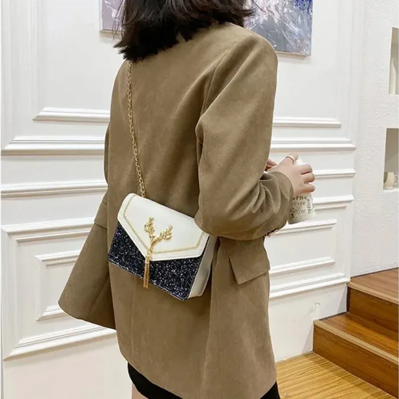 Luxury Deer Head PU Leather Shoulder Bag for Women, Fashionable Chain Underarm Handbag, Small Square Design for Casual Outings & Shopping showcase 17