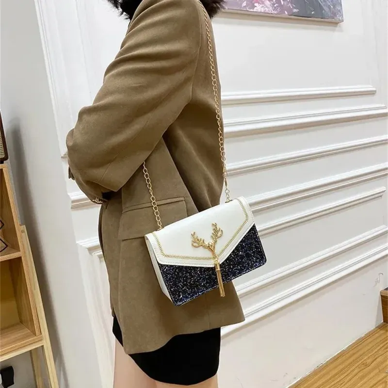 Luxury Deer Head PU Leather Shoulder Bag for Women, Fashionable Chain Underarm Handbag, Small Square Design for Casual Outings & Shopping showcase 18