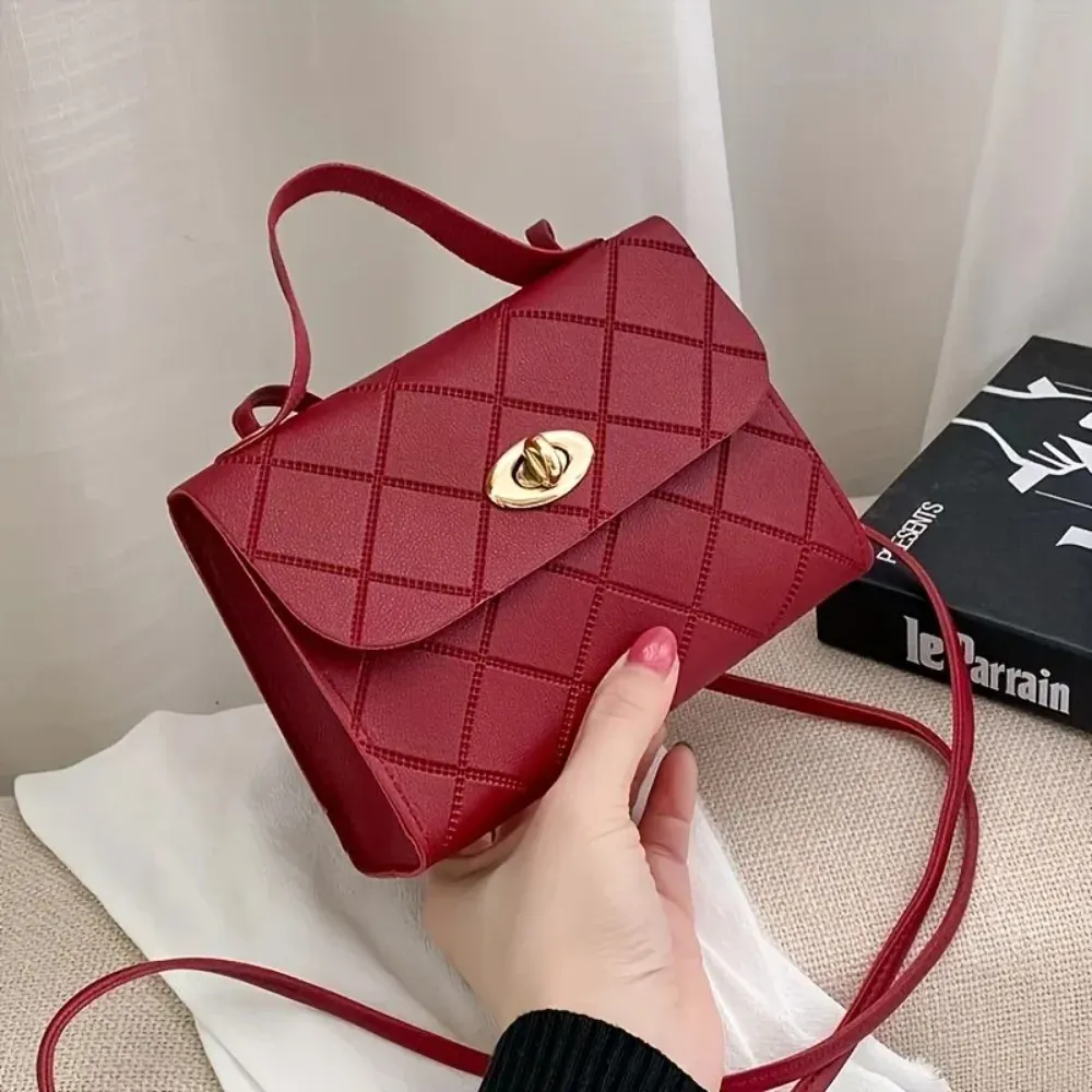 Korean Style Diamond Quilted Square Bag for Women, Trendy Top Handle Crossbody Bag with Chain, Fashionable Shoulder Purse for Evening Outings and Daily Use showcase 4