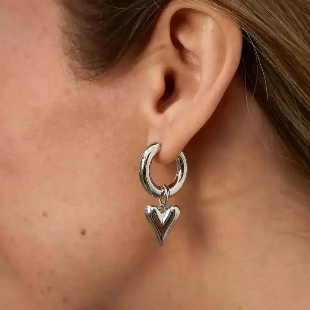 Punk Peach Heart Pendant Earrings for Women, Silver Color Geometric Circular Ear Buckle, Trendy Fashion Jewelry Gift for Girls - Image 3