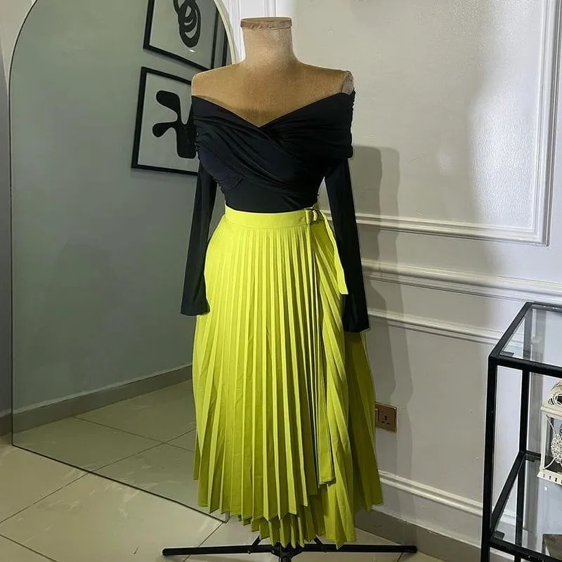 Women's Neon Yellow Animal Print Crop Top and Asymmetric Pleated Maxi Skirt 2-Piece Long Sleeve Set thumbnail 3