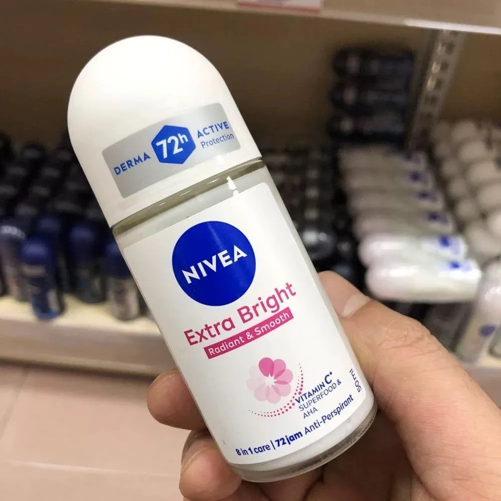 NIVEA Roll On Deodorant Collection for Men and Women 72H Anti-Perspirant Protection Extra Bright Black White and Deep Charcoal thumbnail 4